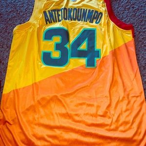 NBA Milwaukee Bucks Giannis Antetokounmpo Jersey